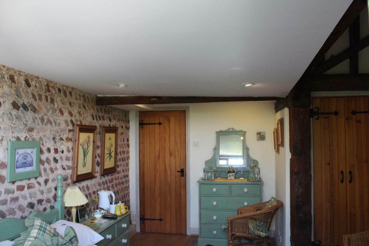 Clayton Wickham Farmhouse Hurstpierpoint Exterior foto