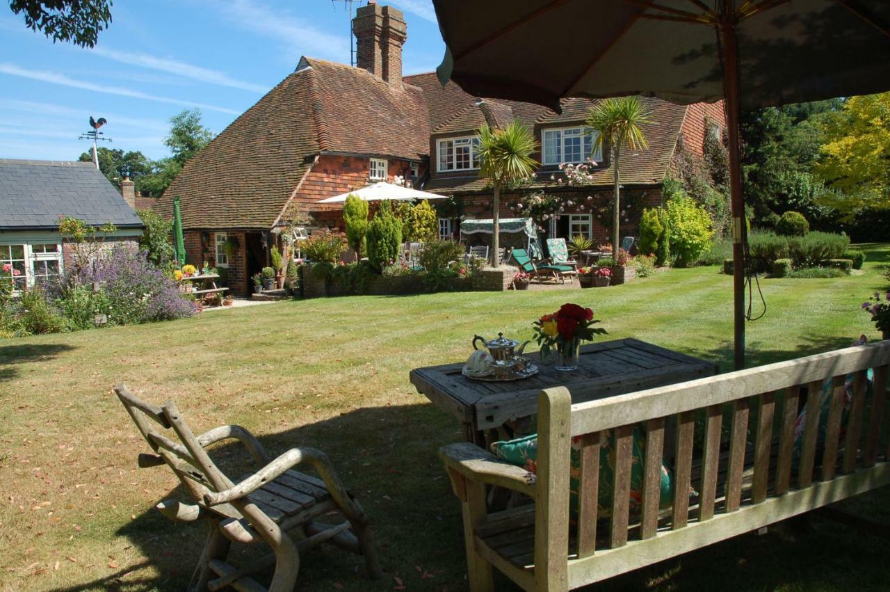 Clayton Wickham Farmhouse Bed and Breakfast Hurstpierpoint Exterior foto