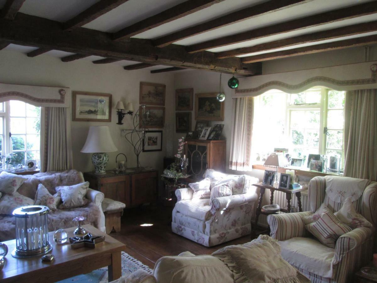 Clayton Wickham Farmhouse Hurstpierpoint Exterior foto
